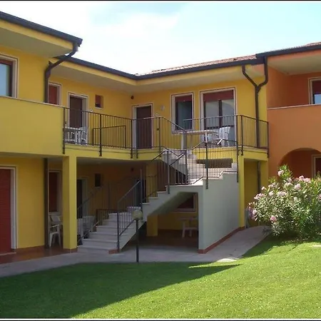 Vida Loca Apartments La Meridiana Peschiera del Garda Exterior foto